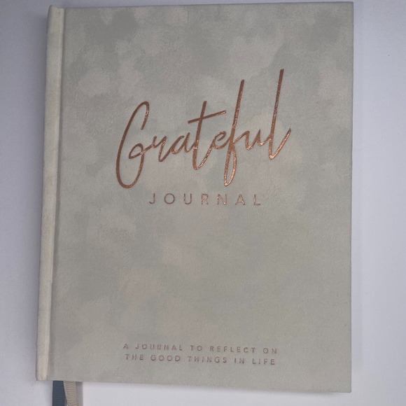 Gratitude Journal, 160 Pages, Quality Hardcover, White/Gold - Picture 1 of 12